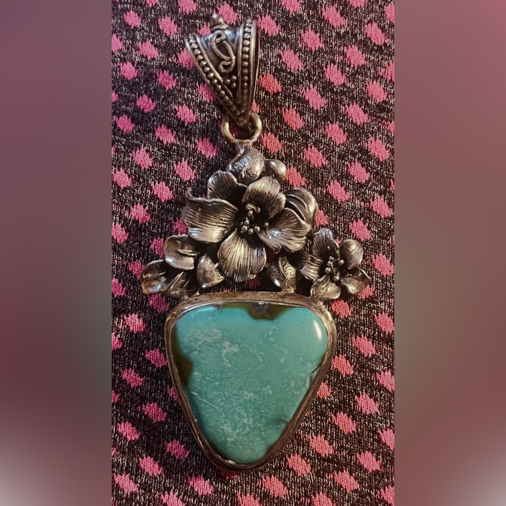 “Fly BlossomSky” sterling silver, and howlite pendant